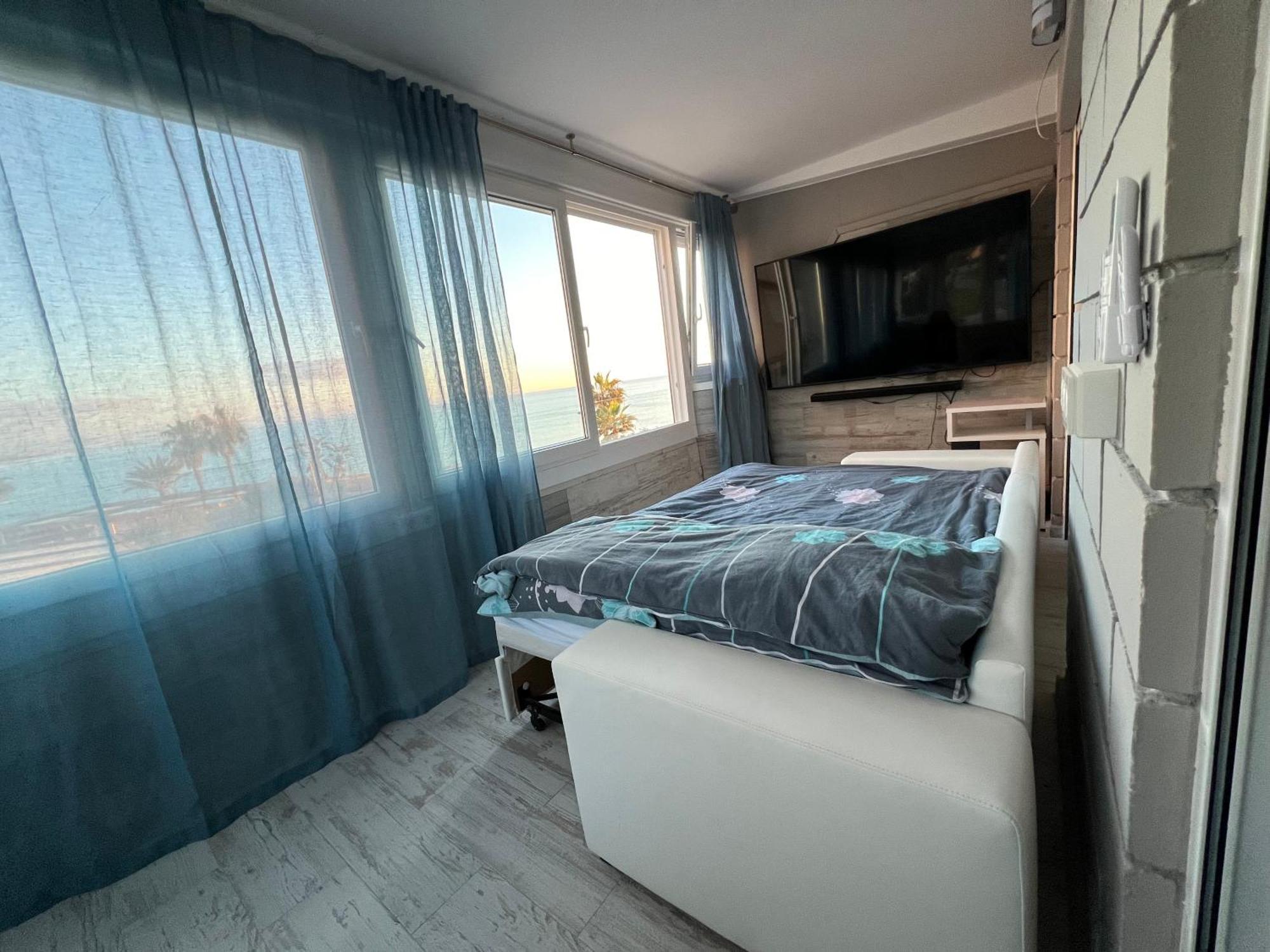 La Mata Apartment On The First Line Of The Sea 또레비에하 외부 사진